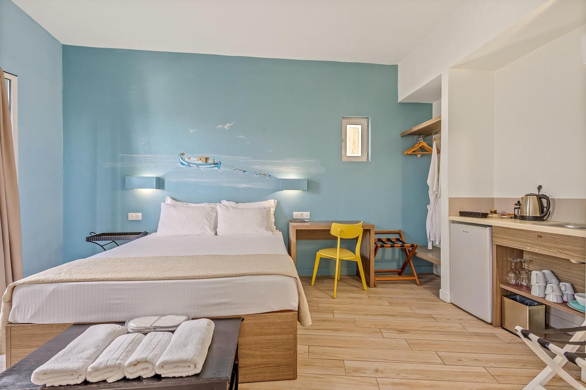 Sofia'S Lovely Rooms Khora Sfakion Exterior photo